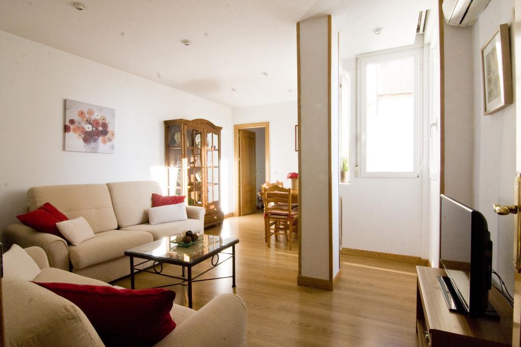 Atico Latina Apartment Madrid Exterior photo